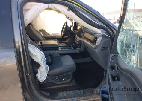 2021 Ford F-150 Xlt z USA, uszkodzony, nr VIN 1FTFW1E85MFC00355